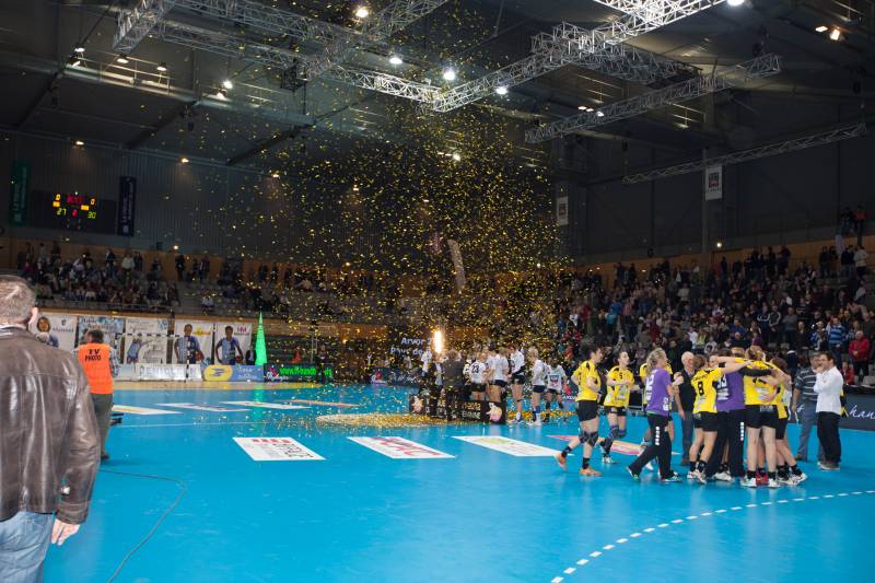 location de grand canon à confettis